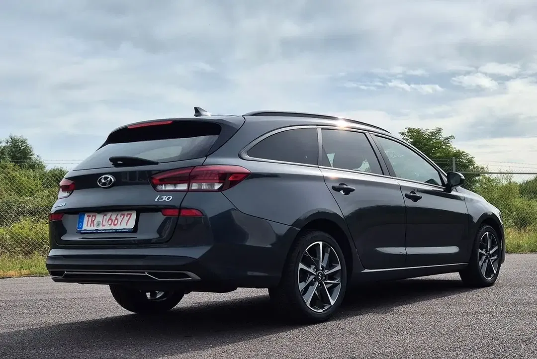 Hyundai i30 cw GO - Thumbnail 8