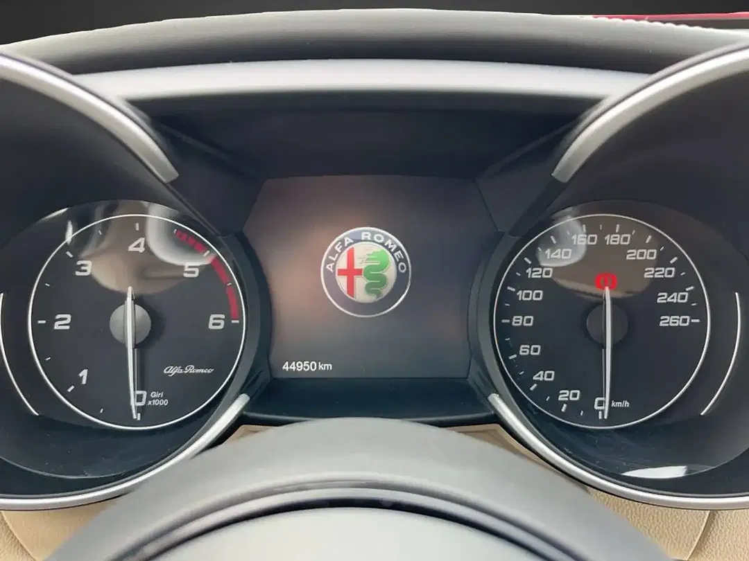 Alfa Romeo Giulia 2.2 Diesel 6C Villa d'Este - Thumbnail 12