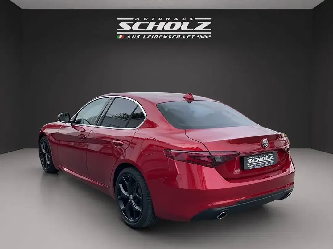 Alfa Romeo Giulia 2.2 Diesel 6C Villa d'Este - Thumbnail 6