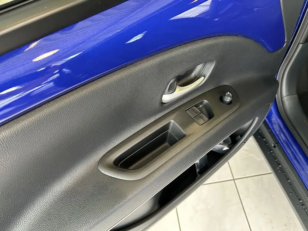 Toyota Aygo X Business Edition - Thumbnail 10