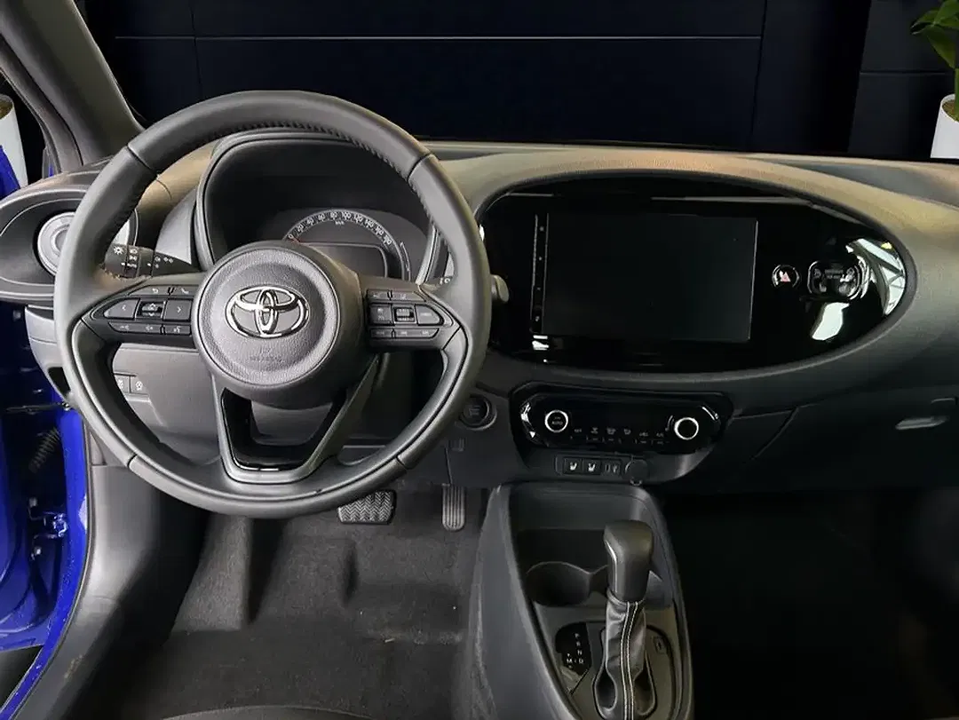 Toyota Aygo X Business Edition - Thumbnail 8