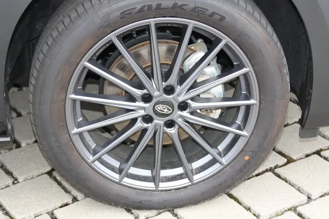 Subaru Solterra AWD Platinum Plus - Thumbnail 6