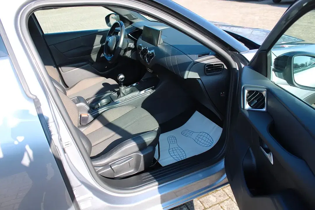 DS Automobiles DS 3 Crossback - Thumbnail 12