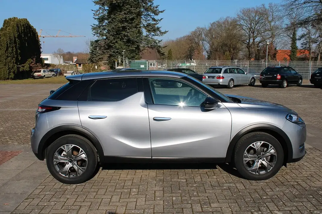 DS Automobiles DS 3 Crossback - Thumbnail 3