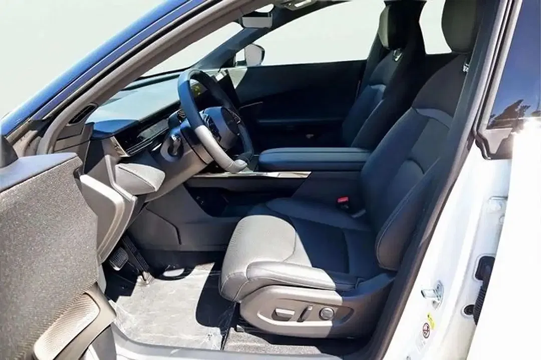 Mazda CX-6e Takumi - Thumbnail 13