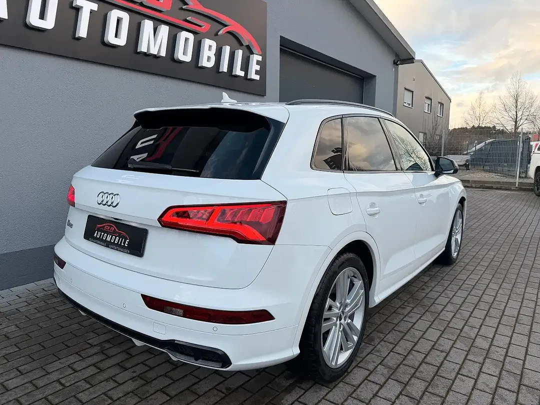 Audi SQ5 3.0 TDI quattro Matrix LED - Thumbnail 3
