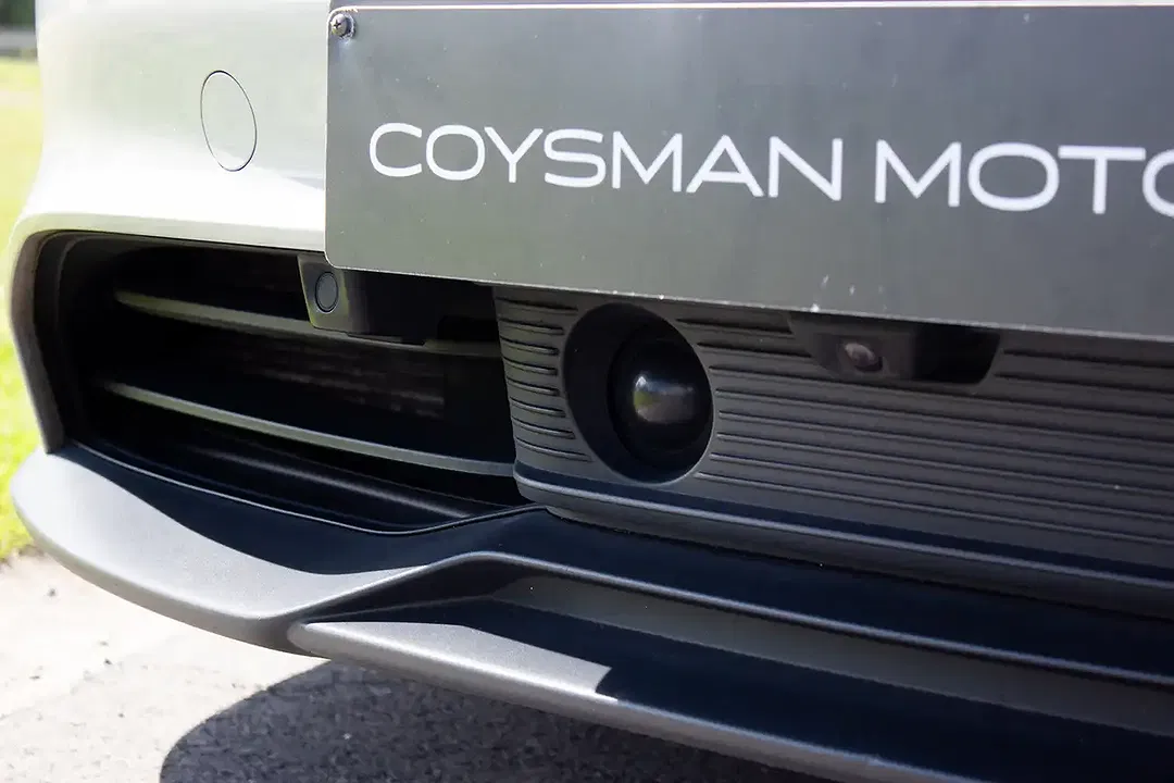 Porsche Taycan - Thumbnail 13