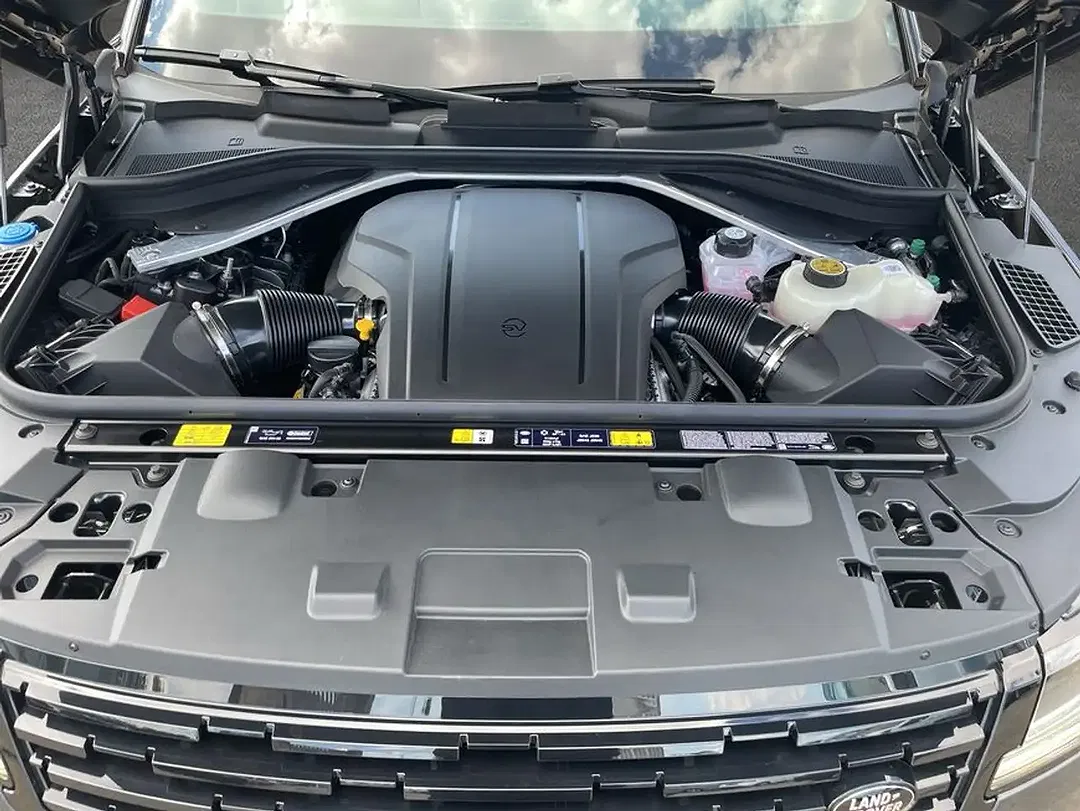 Land Rover Range Rover Sport P635 SV - Thumbnail 10