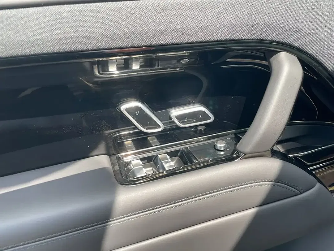 Land Rover Range Rover Sport P635 SV - Thumbnail 13