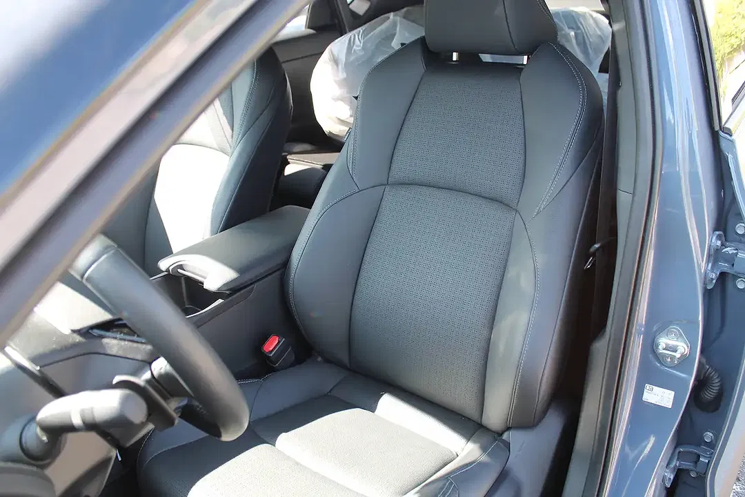 Subaru Solterra Platinum - Thumbnail 3