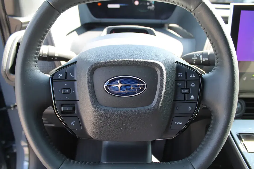 Subaru Solterra Platinum - Thumbnail 5