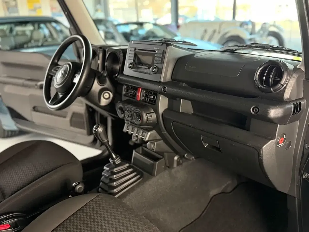 Suzuki Jimny 1.5 AllGrip Comfort - Thumbnail 16