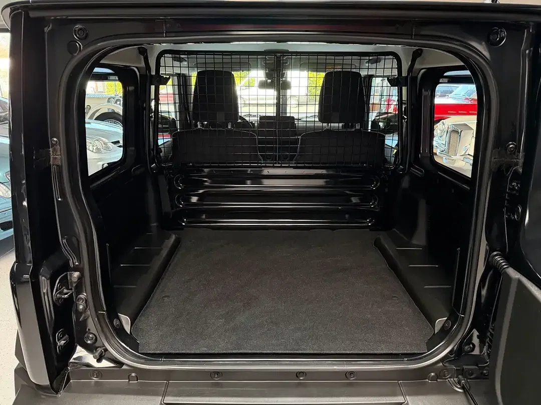 Suzuki Jimny 1.5 AllGrip Comfort - Thumbnail 19