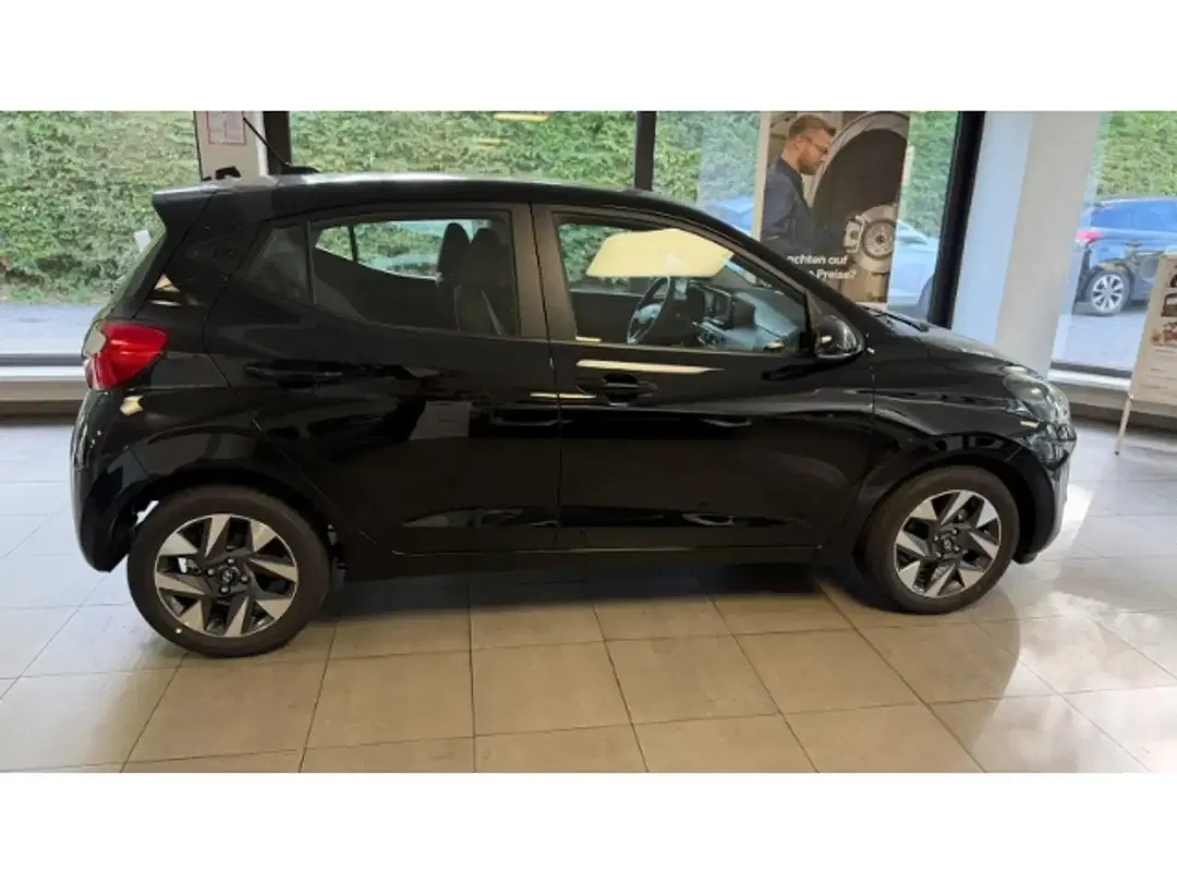Hyundai i10 Trend - Thumbnail 4