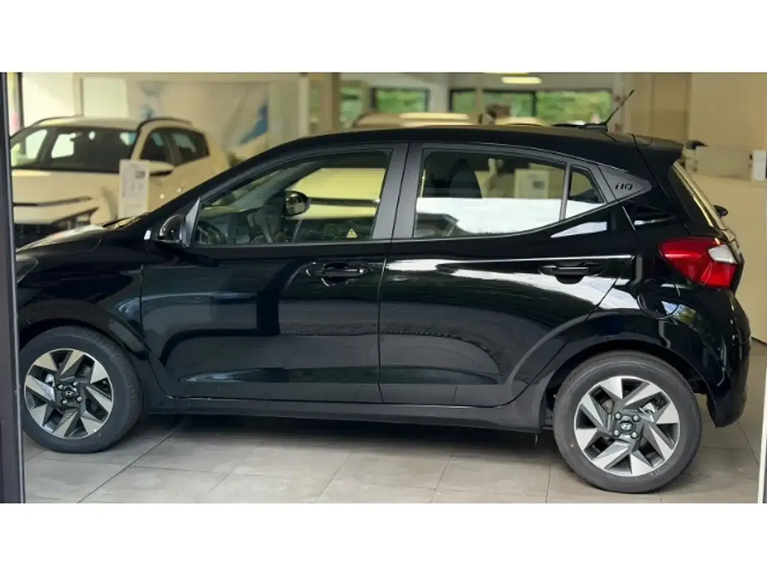 Hyundai i10 Trend - Thumbnail 5