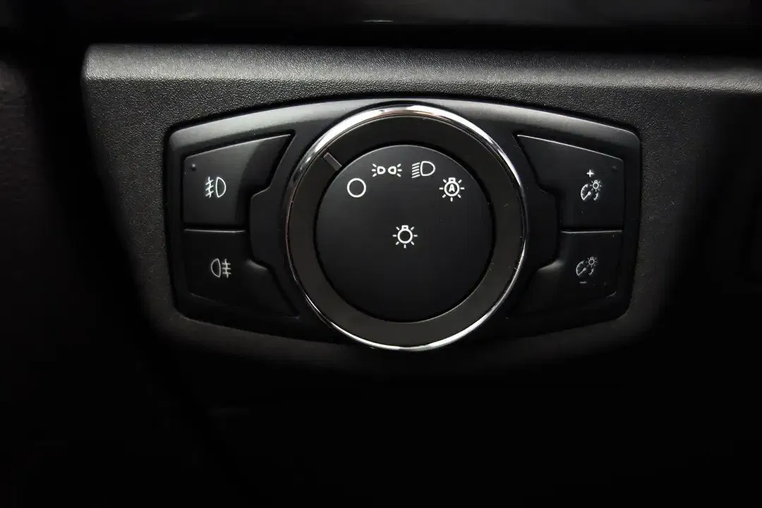 Ford Mondeo AUT Titanium - Thumbnail 27