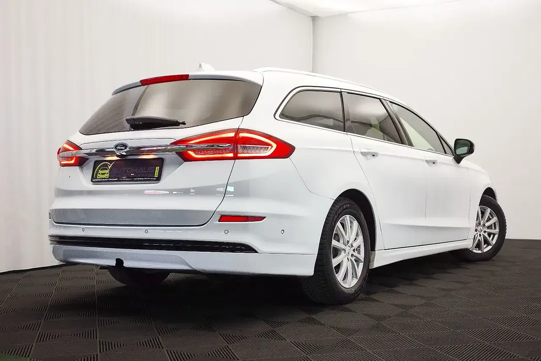 Ford Mondeo AUT Titanium - Thumbnail 8
