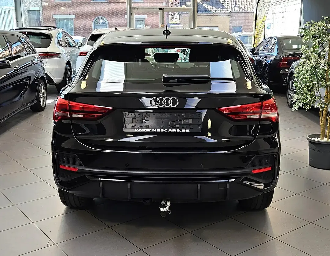 Audi Q3 35 TFSI Sportback S line Coupe - Thumbnail 5