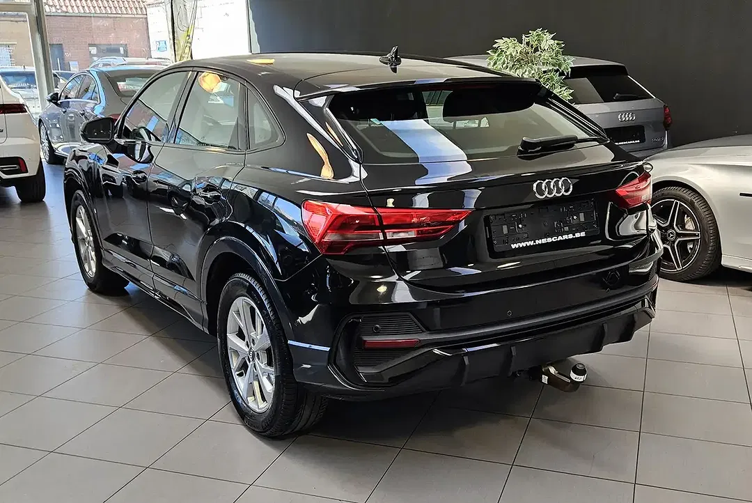 Audi Q3 35 TFSI Sportback S line Coupe - Thumbnail 6