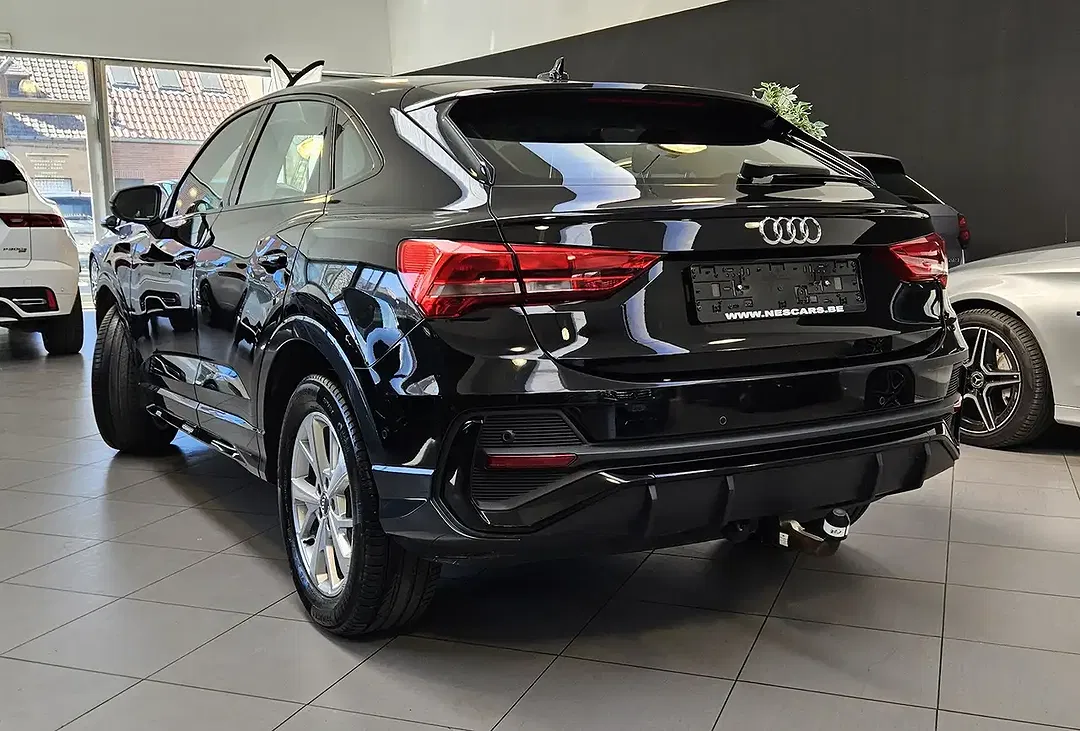 Audi Q3 35 TFSI Sportback S line Coupe - Thumbnail 9