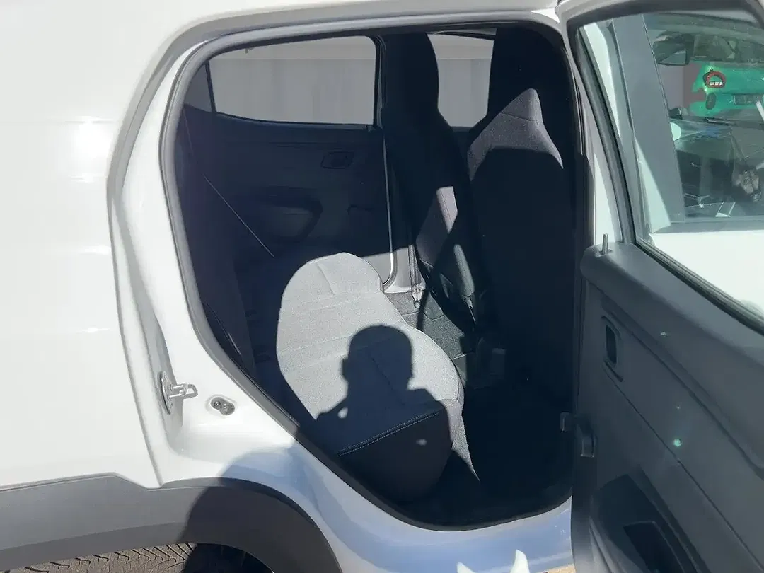 Dacia Spring EV Essential - Thumbnail 8
