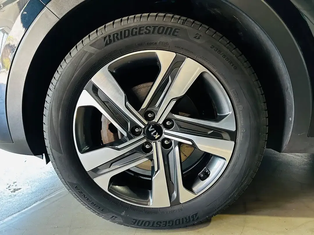 Kia Sorento PHEV Hybrid 4WD Spirit - Thumbnail 11