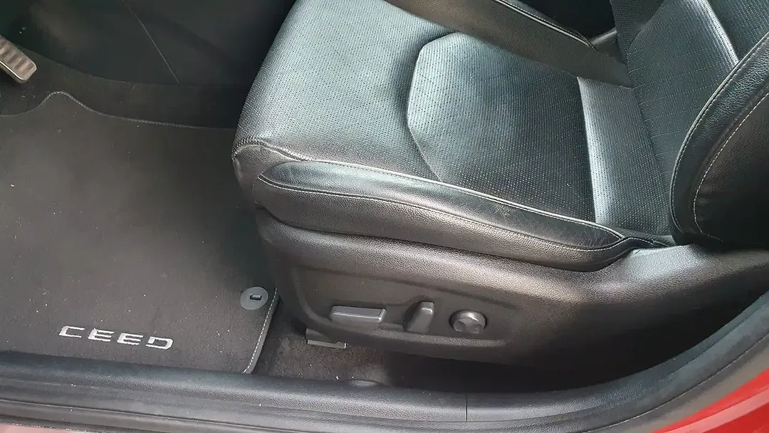 Kia ProCeed / pro_cee'd GT - Thumbnail 8