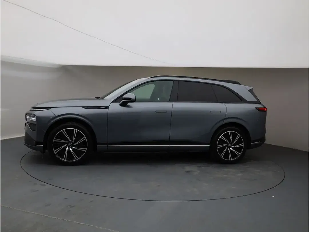 Xpeng G9 AWD Performance MY2025 - Thumbnail 9