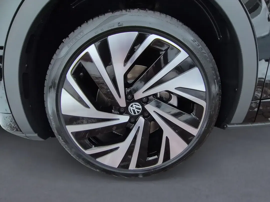 Volkswagen ID.4 4Motion - Thumbnail 9