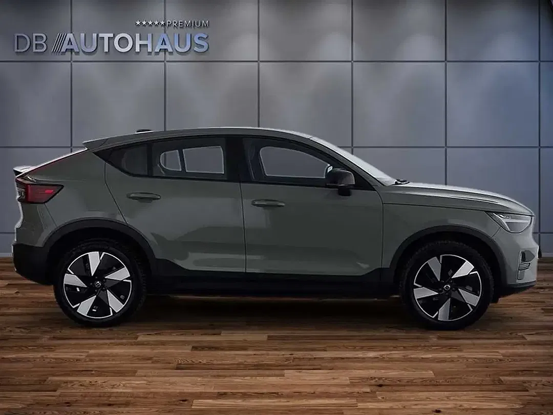 Volvo C40 Recharge Plus Core - Thumbnail 3