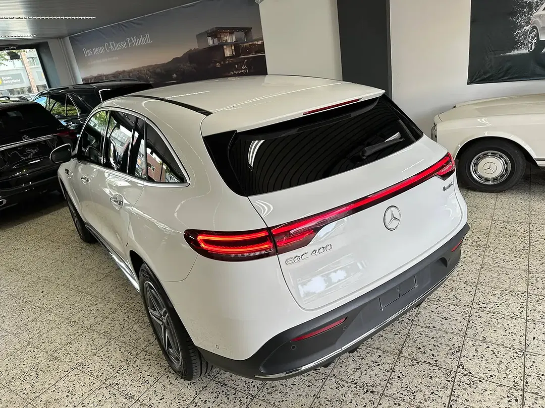 Mercedes-Benz EQC 400 AMG Line - Thumbnail 6
