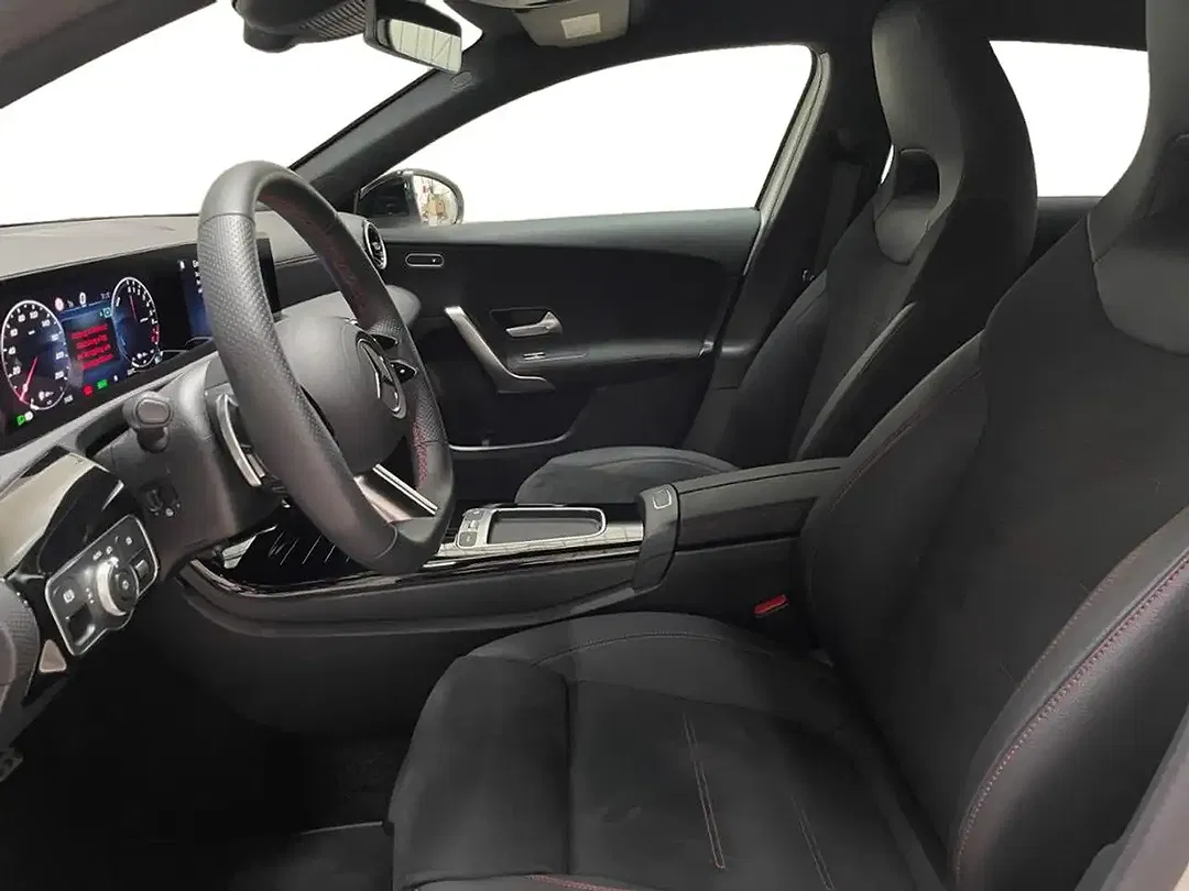 Mercedes-Benz A 250 AUT AMG MBUX Night - Thumbnail 7
