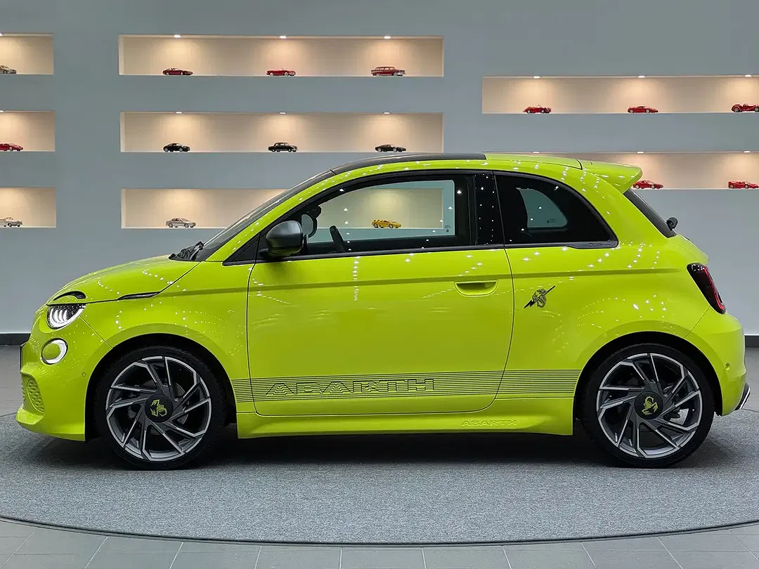 Abarth 500e Scorpionissima Limited - foto 2