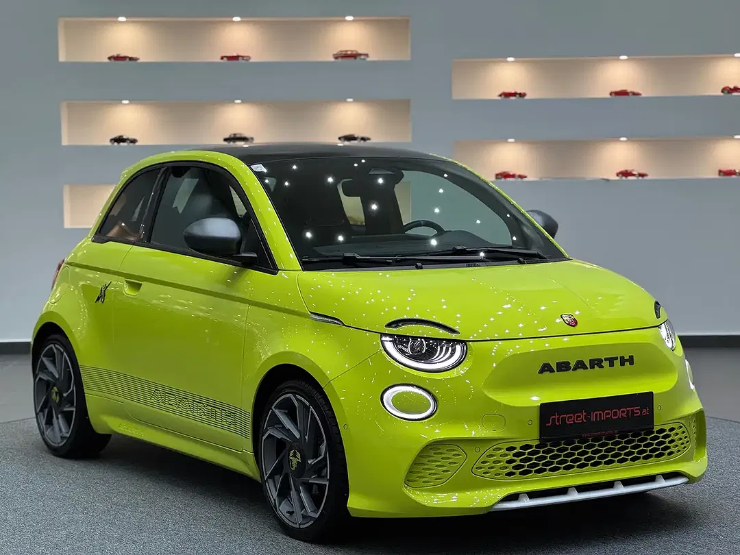 Abarth 500e Scorpionissima Limited - Thumbnail 6