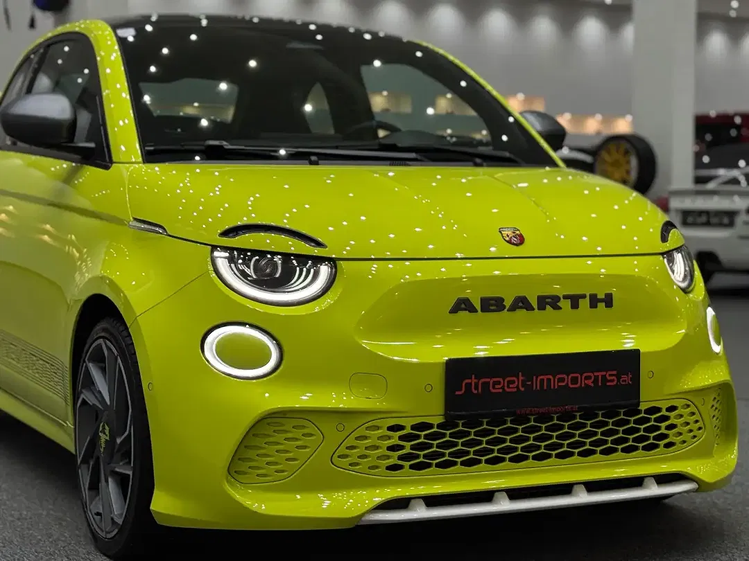 Abarth 500e Scorpionissima Limited - Thumbnail 8