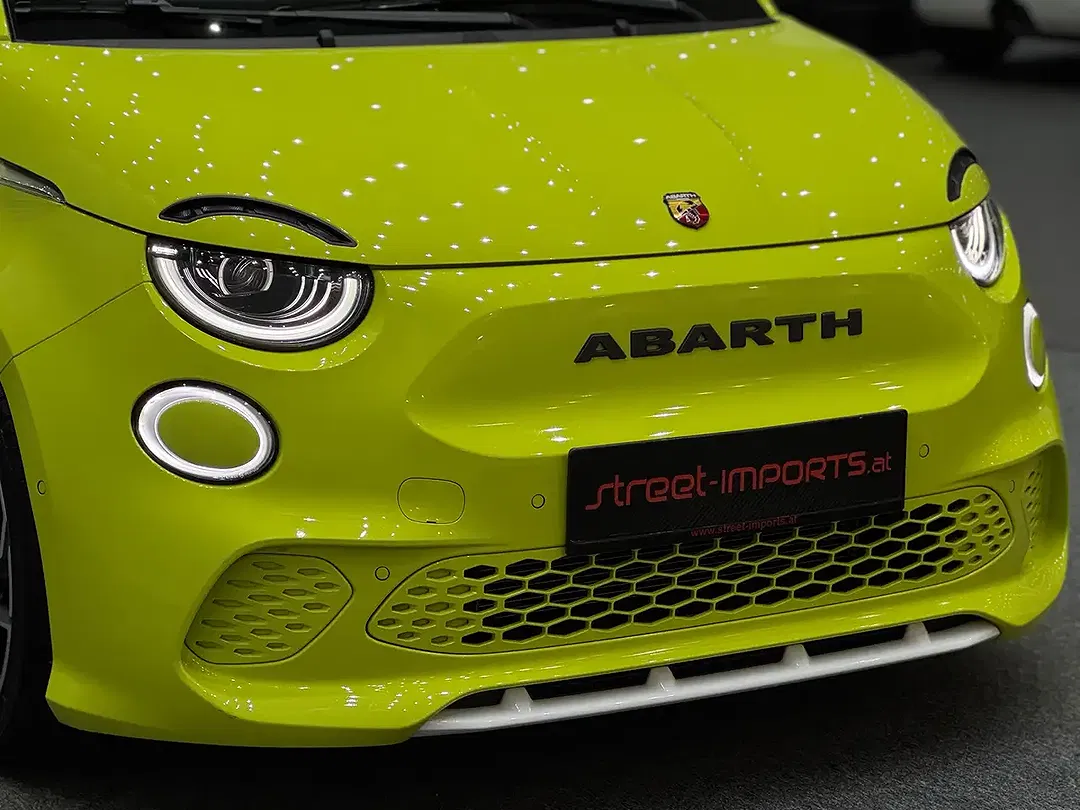 Abarth 500e Scorpionissima Limited - Thumbnail 9