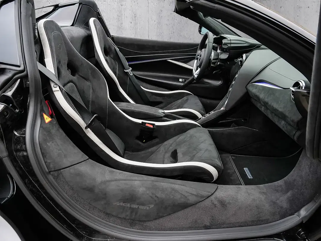 McLaren 750S MSO Black Pack Spider - Thumbnail 13