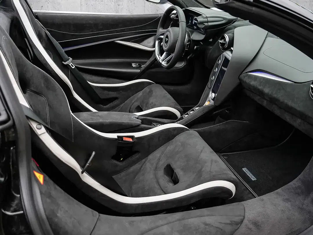 McLaren 750S MSO Black Pack Spider - Thumbnail 6