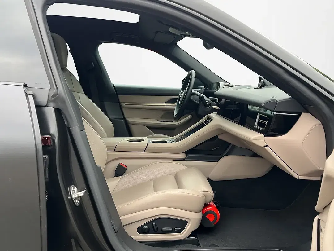 Porsche Taycan 4 Cross Turismo - foto 15