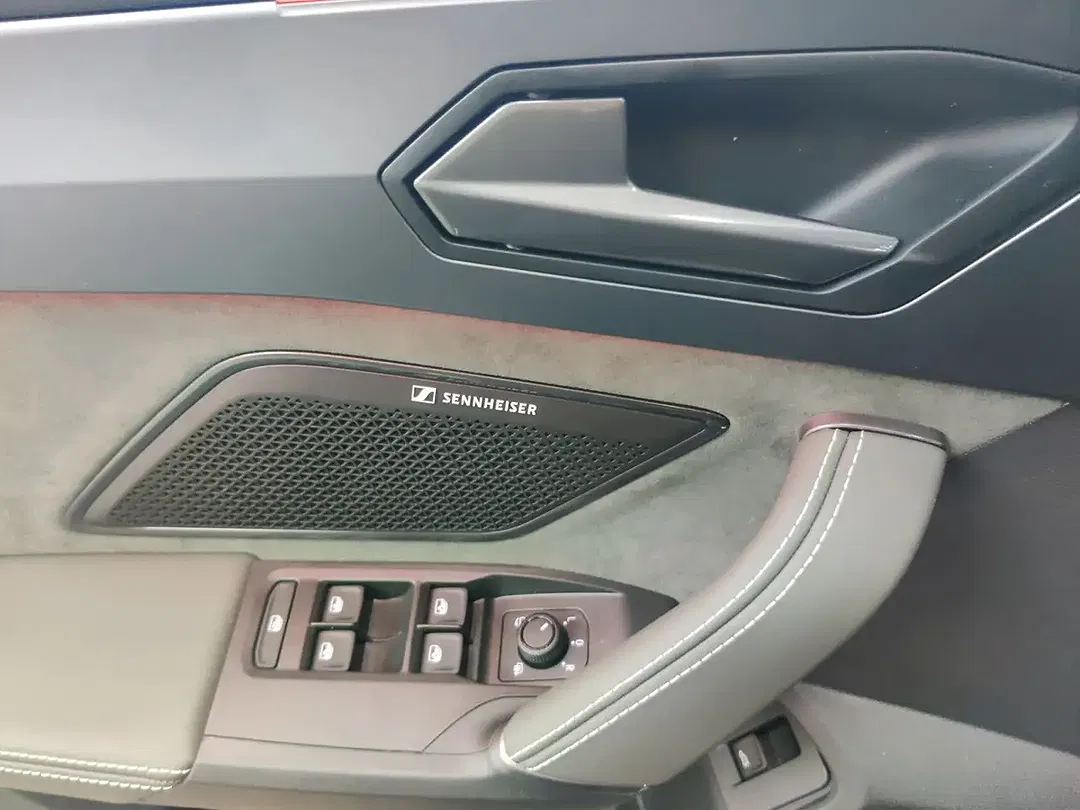 CUPRA Leon 2.0 TSI VZ Sportstourer Tribe Edition - Thumbnail 9