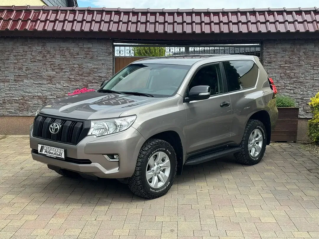 Toyota Land Cruiser - foto 1