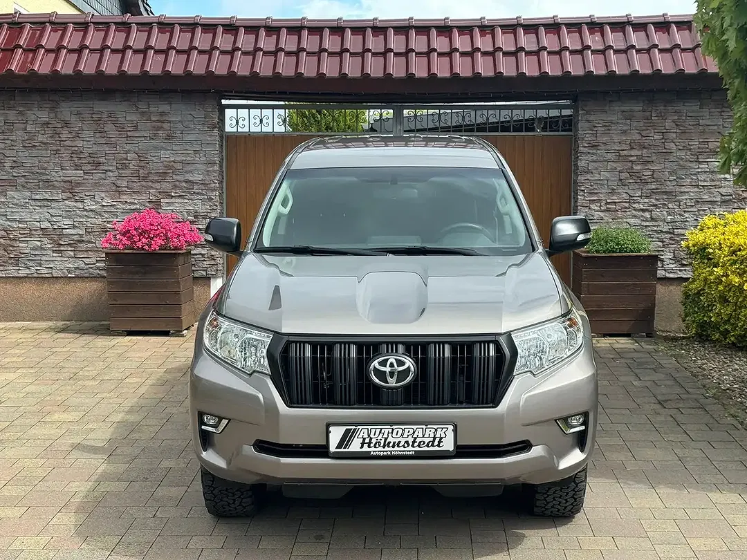 Toyota Land Cruiser - foto 2