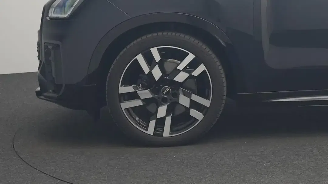 MINI Countryman SE All4 JCW Trim - Thumbnail 11