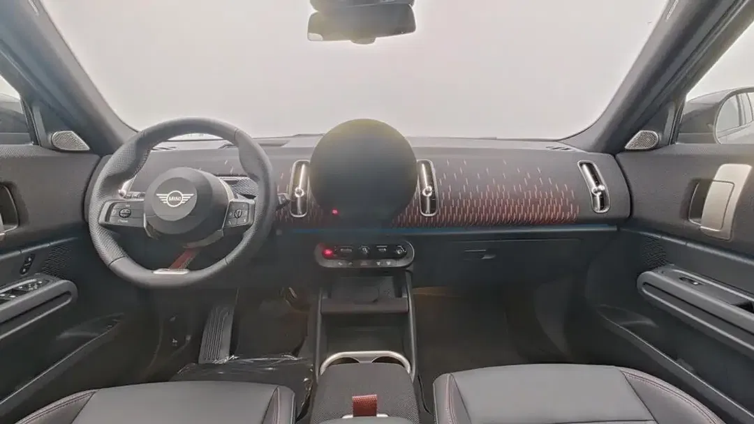 MINI Countryman SE All4 JCW Trim - Thumbnail 12