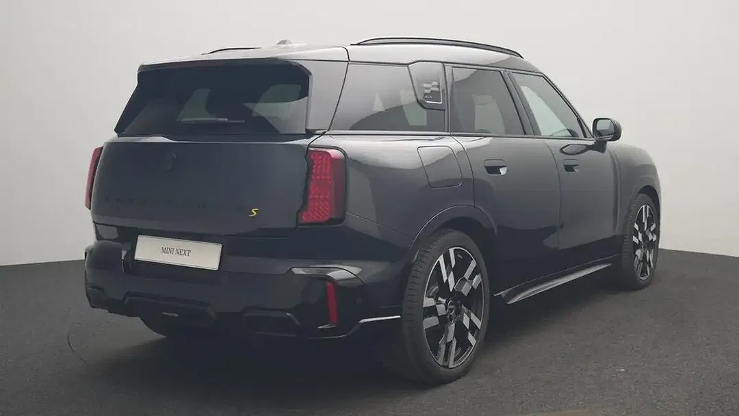 MINI Countryman SE All4 JCW Trim - Thumbnail 5