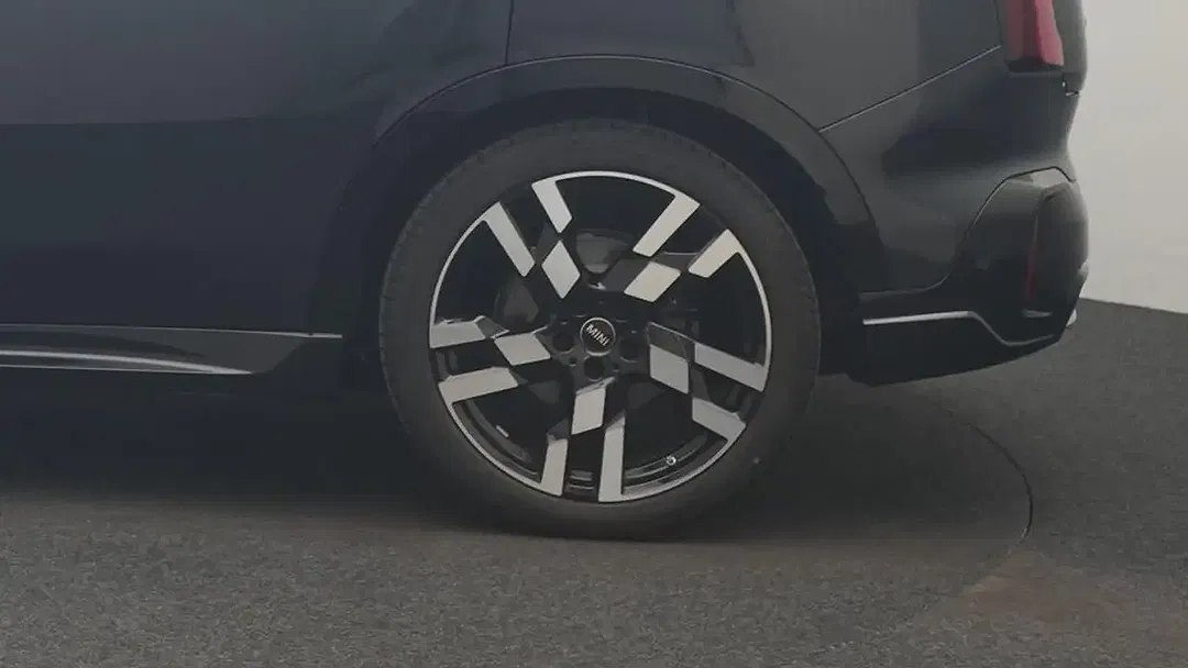 MINI Countryman SE All4 JCW Trim - Thumbnail 9