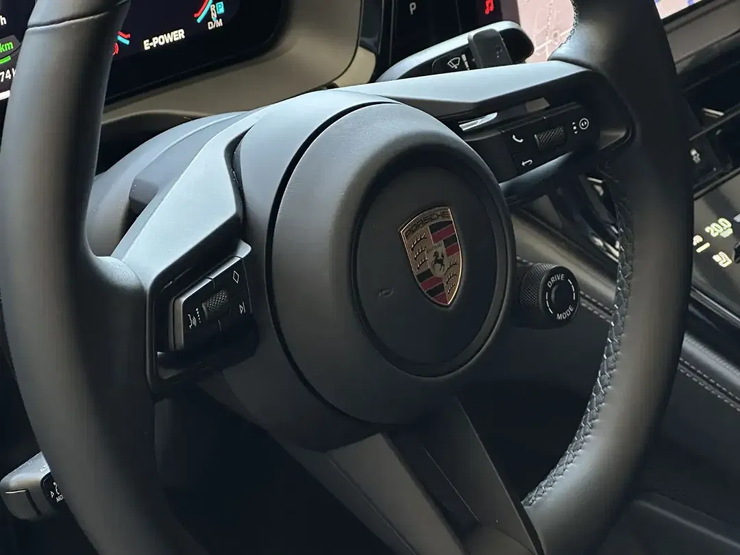 Porsche Panamera E-Hybrid - Thumbnail 13