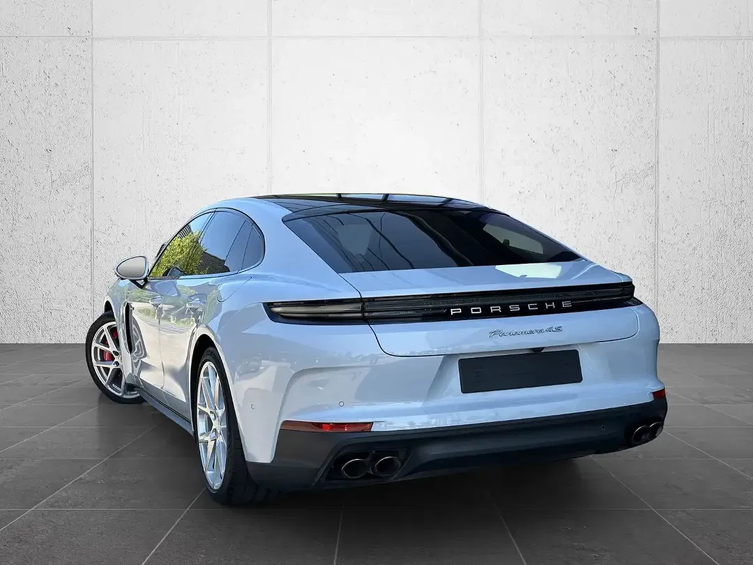 Porsche Panamera E-Hybrid - Thumbnail 3