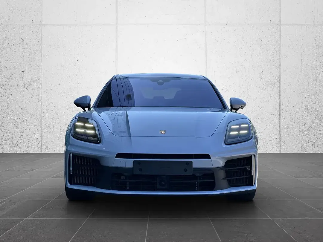 Porsche Panamera E-Hybrid - Thumbnail 4