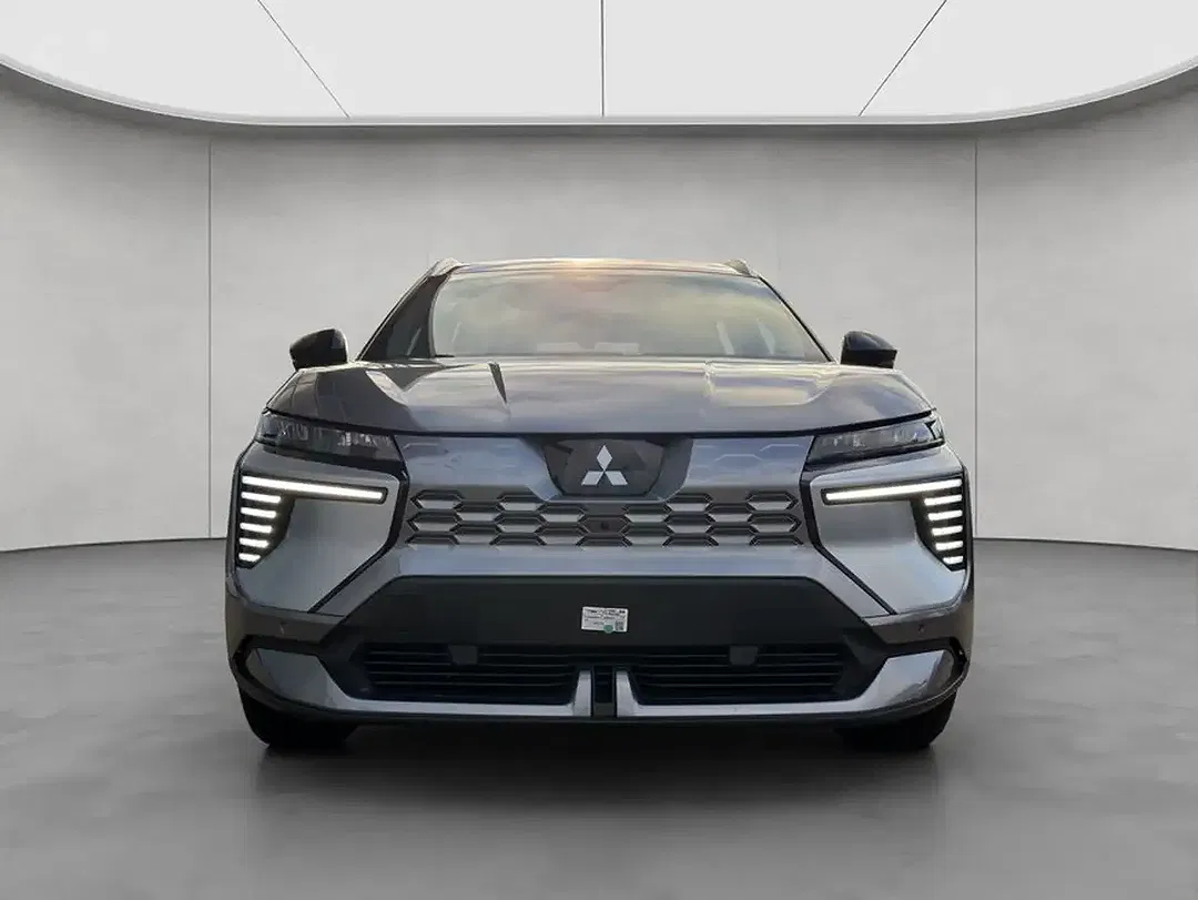 Mitsubishi Eclipse Cross Diamant Top - Thumbnail 10